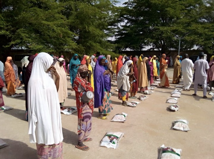 RAMADAN: Tinubu Distributes Sacks Of Rice And Sugar To 50,000 Families