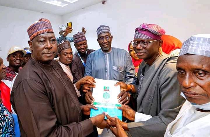 POLITICS: Sanwo-Olu, Lawal, Dogara, Others Submit Tinubu’s APC Presidential Nomination Forms With More Than 570 Delegates