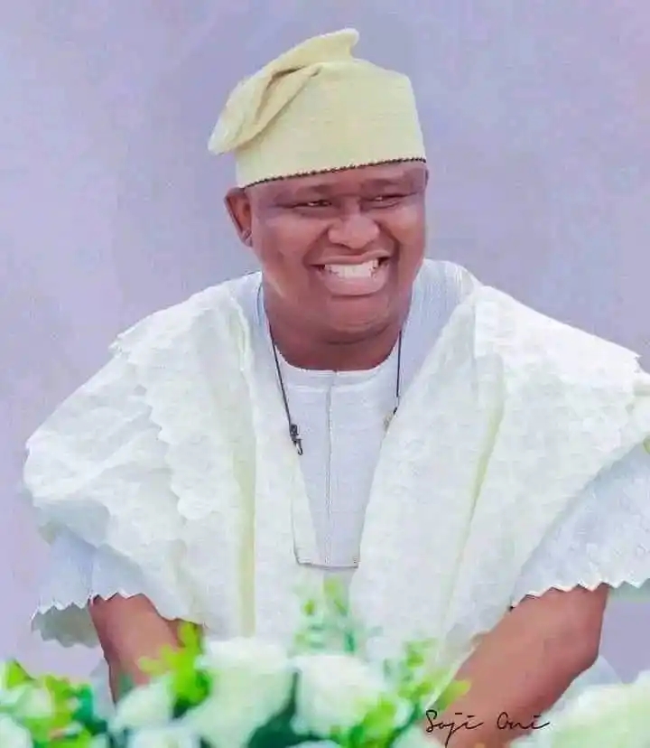 GOOD SAMARITANS!!! OGUN WEST 2023: Senator Adeola Yayi Donates Multi-Million Naira Ultra Modern Pavilion/Event Centre, 19 Transformers, 4 Buses, 1,500 School Desks & Chairs To Celebrates His Birth Anniversary