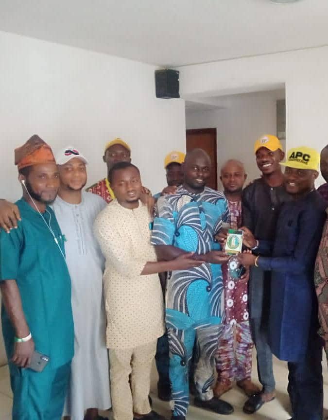 POLITICS: Ogun APC Youth League Constitutes New Executives, As Lawal Hands Over As Tenure Expires