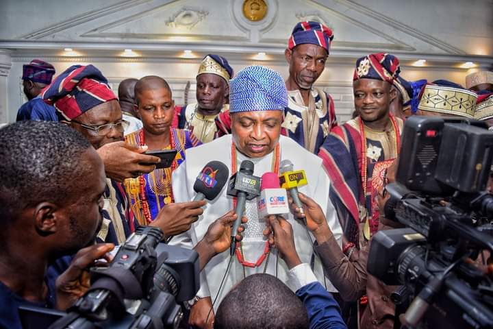 NAIRA/FUEL SCARCITY: Ogun Monarch, Oba Babatunde Ajayi Appeal To Protesters In Sagamu, To Maintain Peace, Orderliness