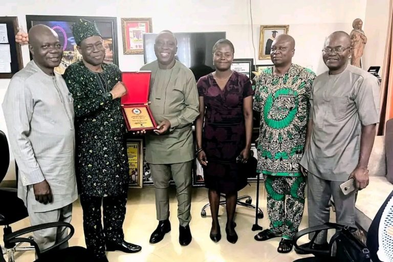 Nigerian Society For Animal Production Honours Aare (Dr.) Adebayo Odunowo With Award Of Honour 